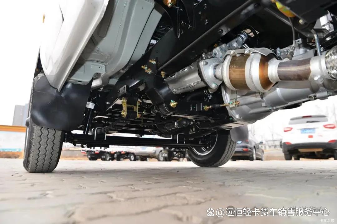 为什么卡友都在抢东风途逸T3？(图2)